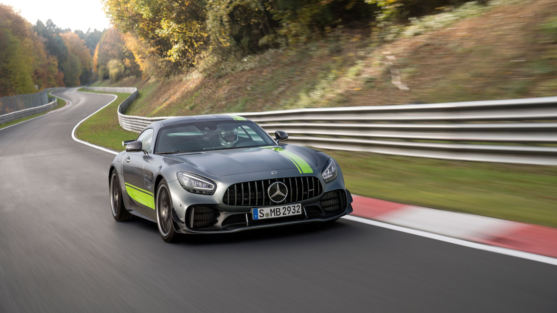 The New Mercedes Amg Gt And Amg Gt R Pro