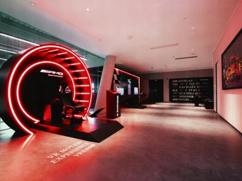 Fahrzeuge und Technologien mit VR digital entdecken.