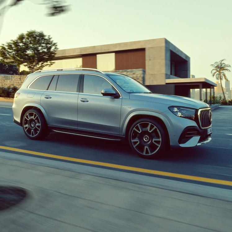 Front view of the Mercedes-AMG GLS SUV