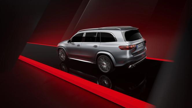 Das Bild zeigt den Mercedes-AMG GLS 63 4MATIC+ in silberfarben.