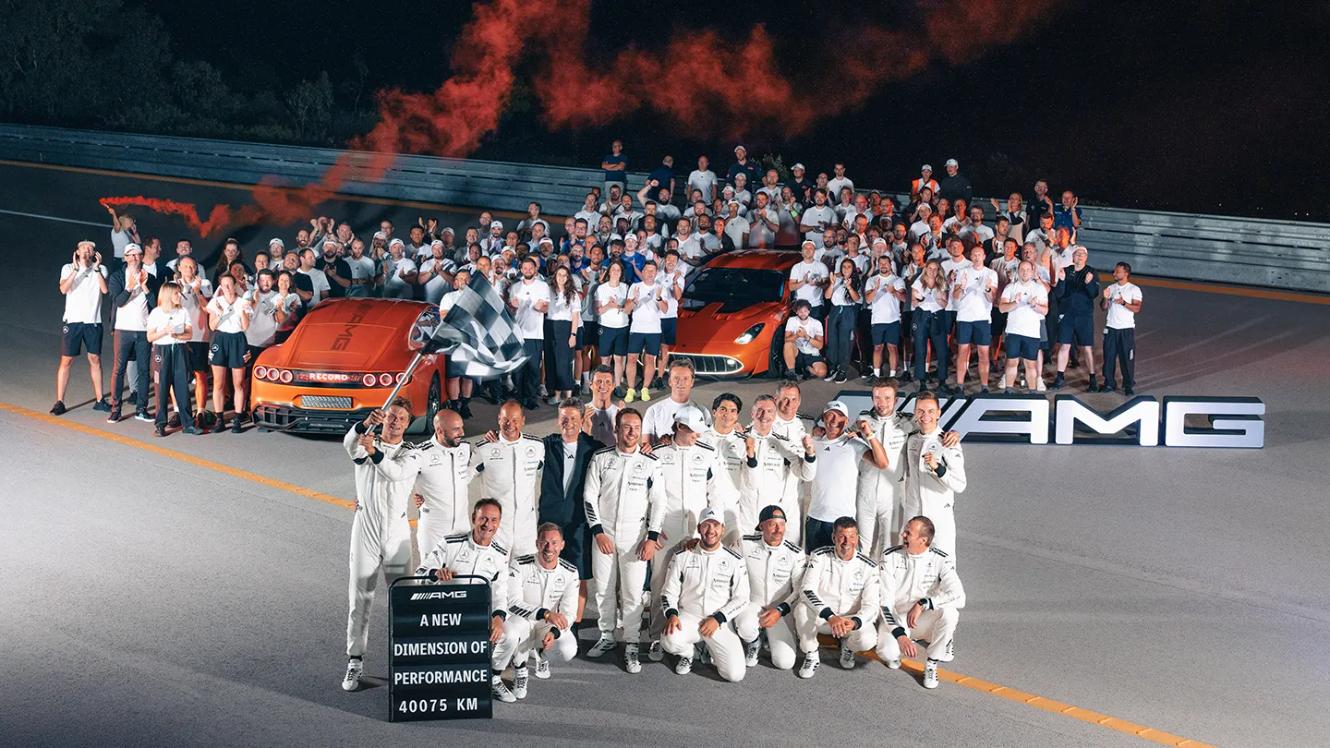 Bild des gesamten Nardo Langstreckenrekordteams