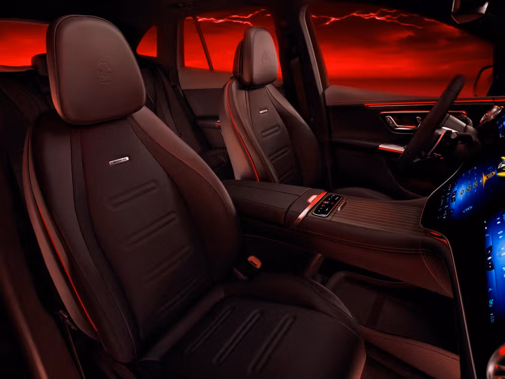 Sport seats of the Mercedes-AMG EQE 53 4MATIC+.