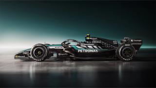 The Mercedes-AMG F1 W17 E PERFORMANCE side view.