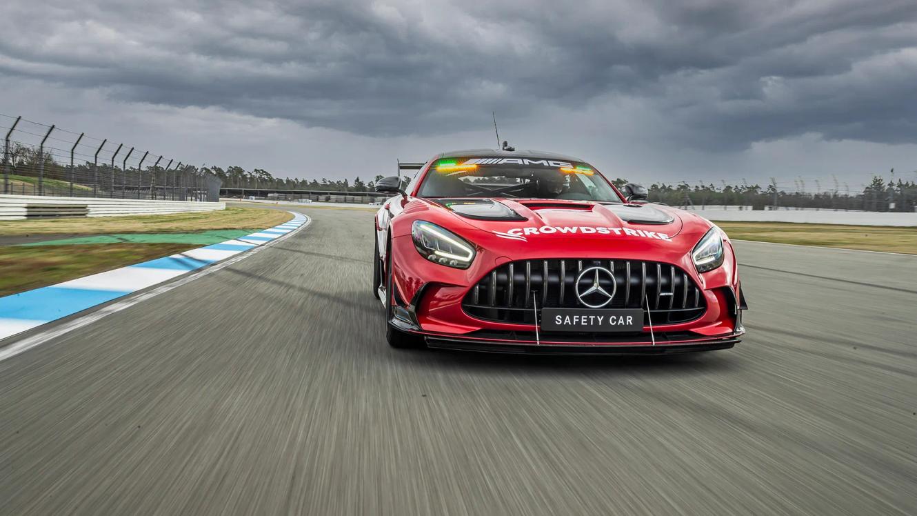 Safety Car auf der Strecke