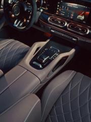 Mittelkonsole und Lenkrad