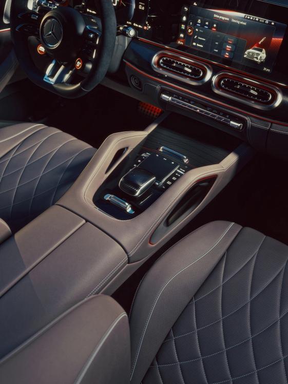 Mittelkonsole und Lenkrad