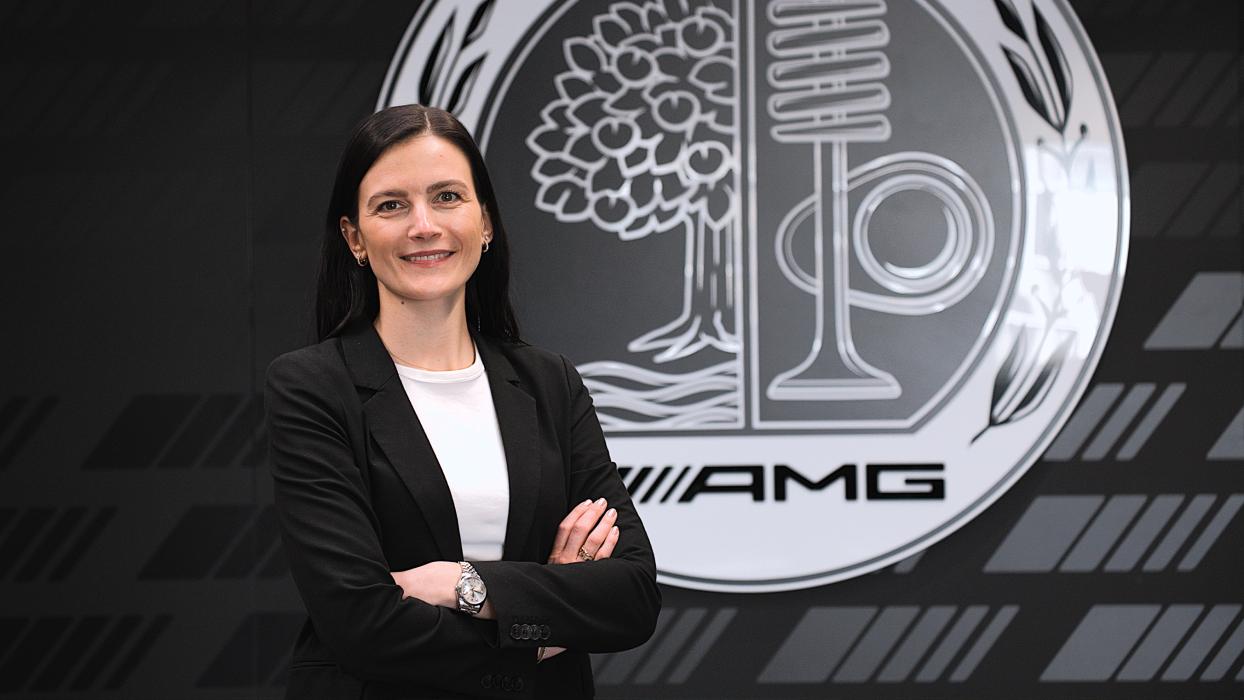 Portrait of Mercedes-AMG CFO Marina Hüttinger