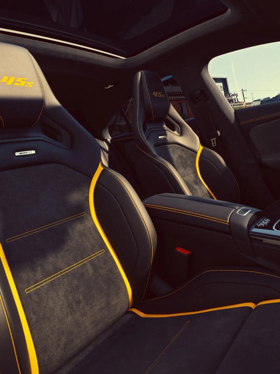 Sitze und Polster der Mercedes-AMG CLA 45s Sonderedition