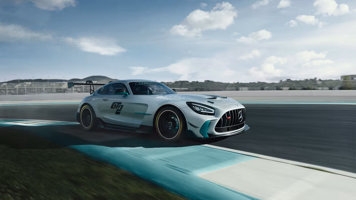 Der Mercedes-AMG GT 2 auf der Rennstrecke
