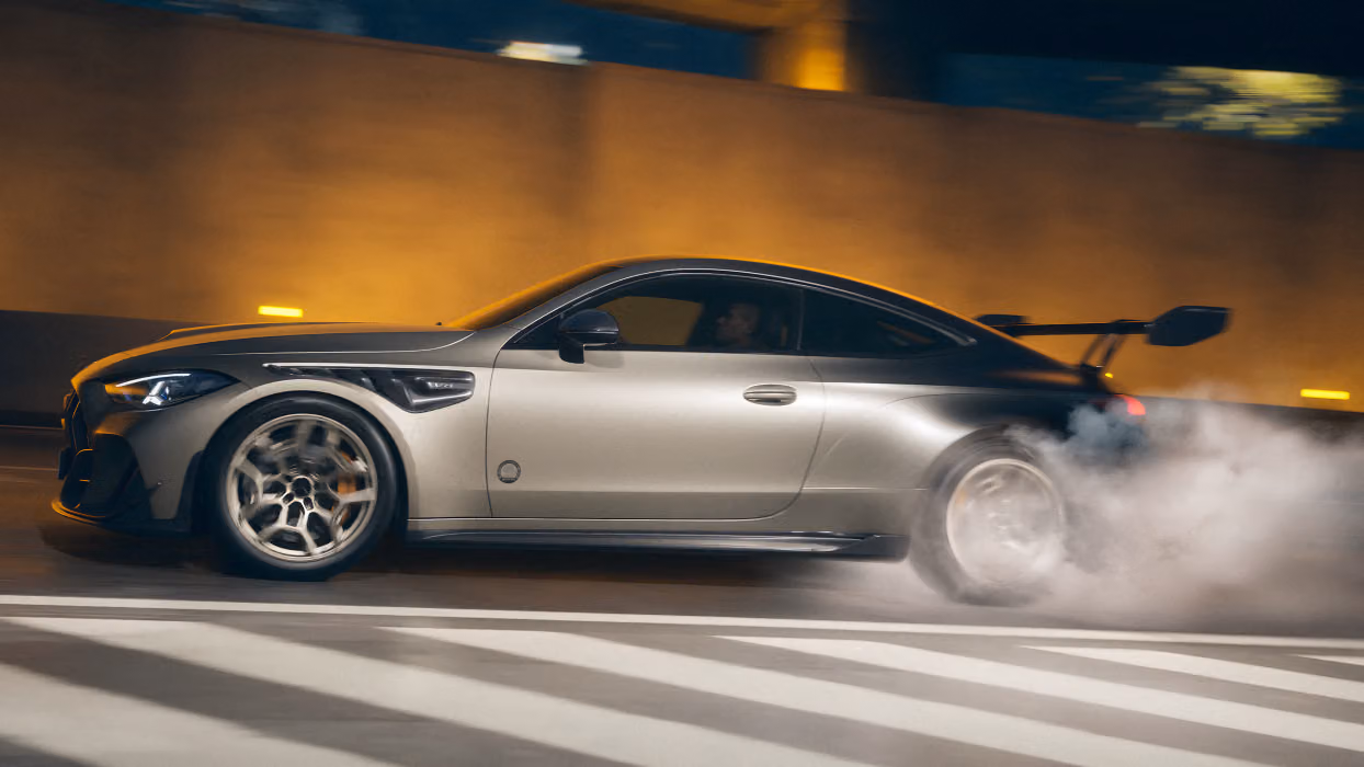 Smoking and screeching tyres