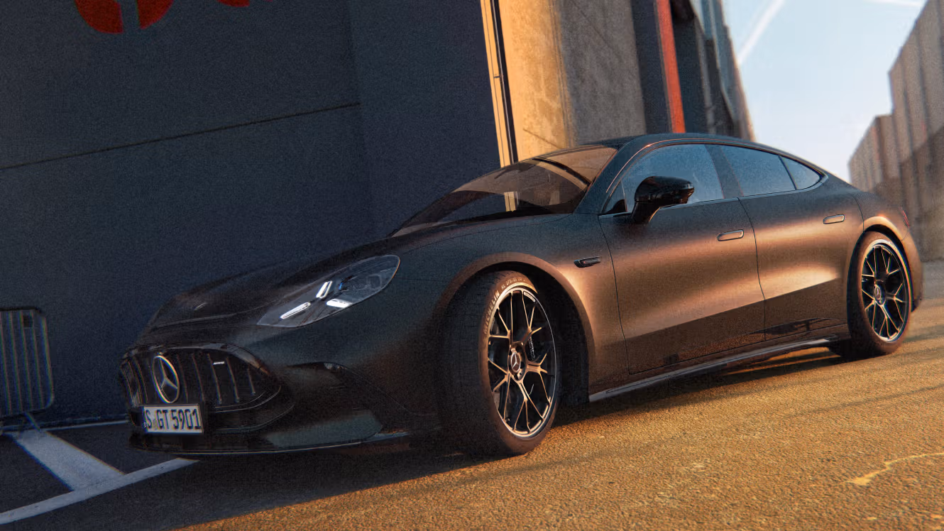 Frontaler Seitenansicht des Mercedes-AMG GT 4-Türer Coupé