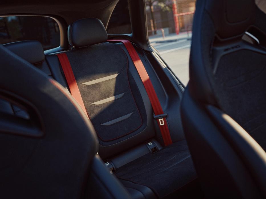Rear seat Mercedes-AMG GLC 53 4MATIC+ SUV