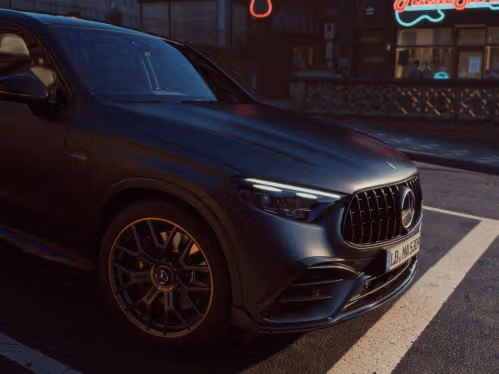 Die Motorhaube des Mercedes-AMG GLC 53 4MATIC+ Coupé