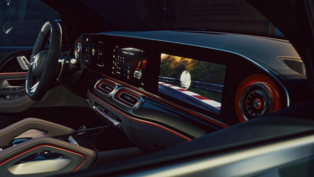 Dashboard des Mercedes-AMG GLE 53 Hybrid SUV
