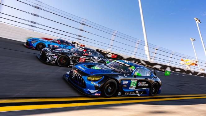 Mercedes-AMG GT on the racetrack