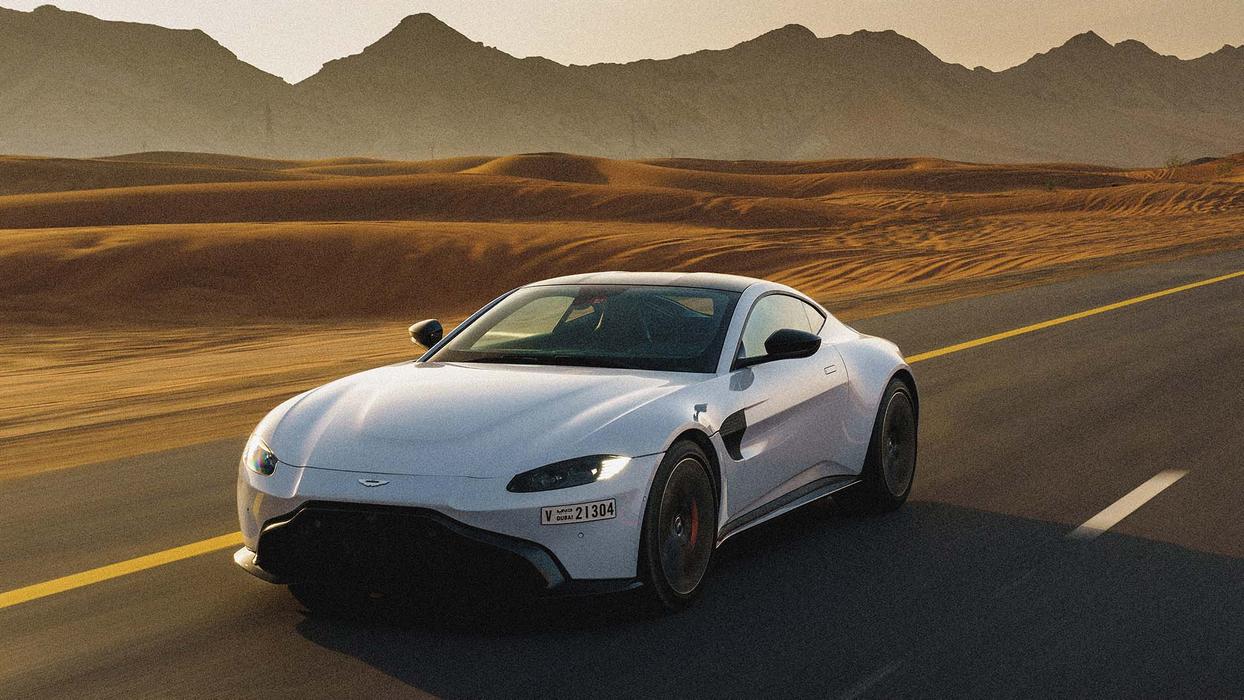 Ein Aston Martin Vantage mit einem AMG V8 Motor