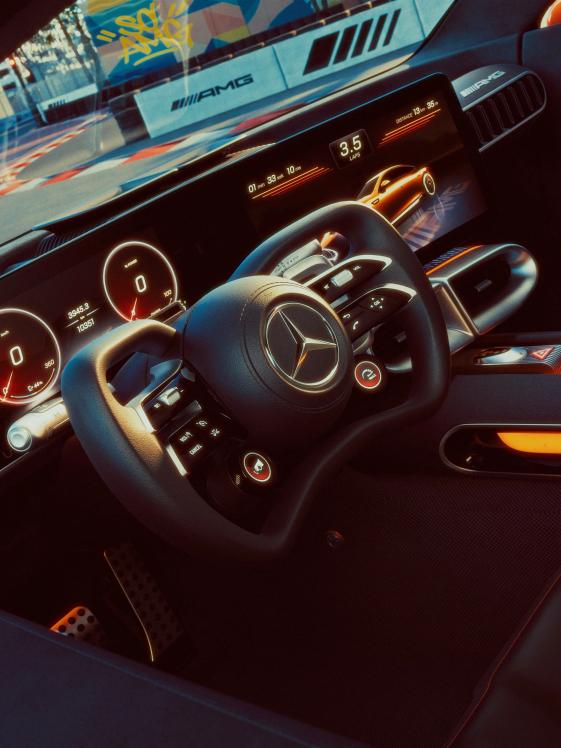 The steering wheel of the CONCEPT AMG GT XX