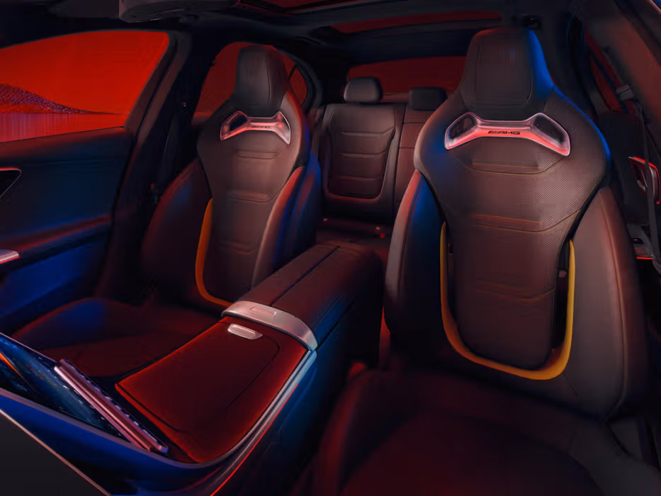 Performance seats of the Mercedes-AMG C 63 S E PERFORMANCE Sedan