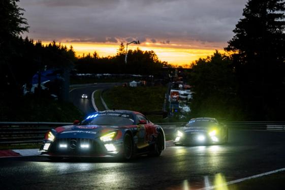 Mercedes-AMG GT3 RAVENOL at 24h Nürburgring at night