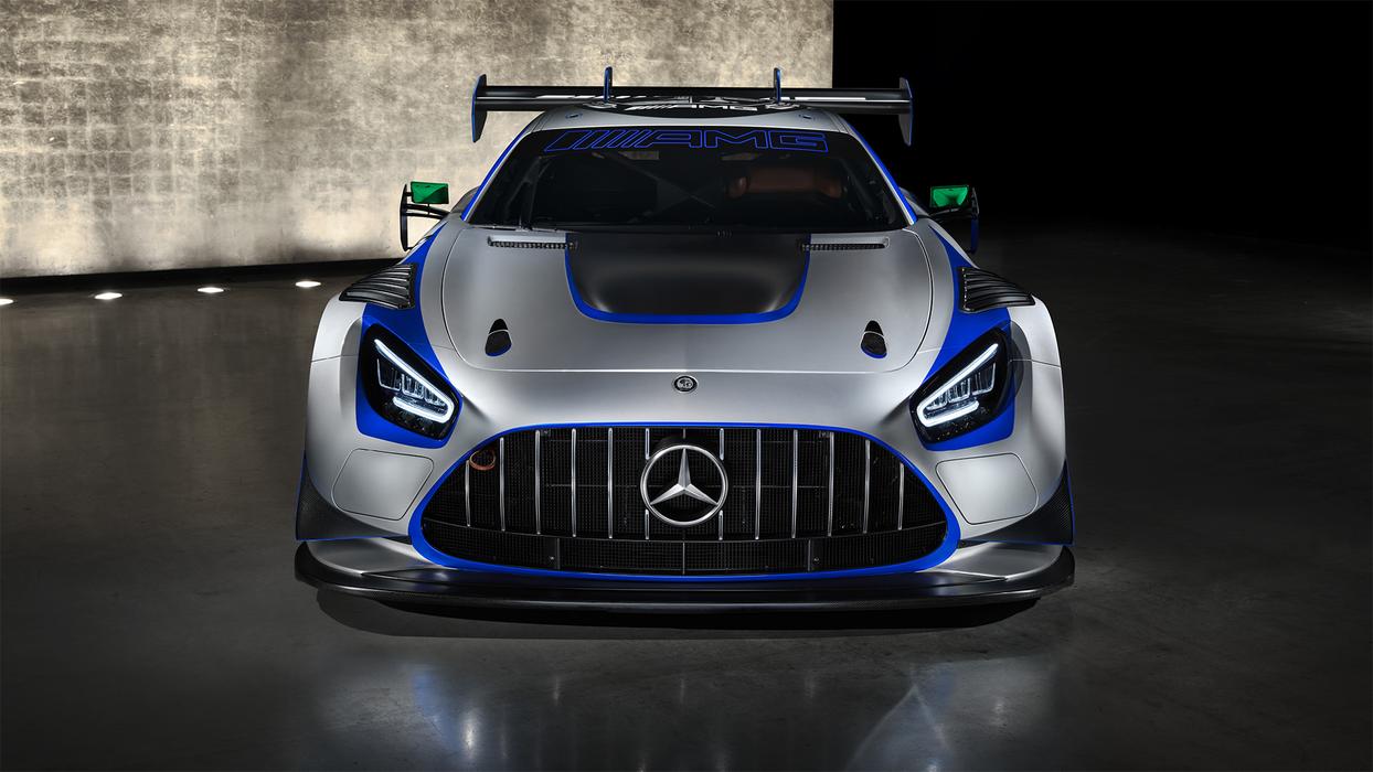 Der Mercedes-AMG GT3 Edition 130Y Motorsport in der Frontansicht