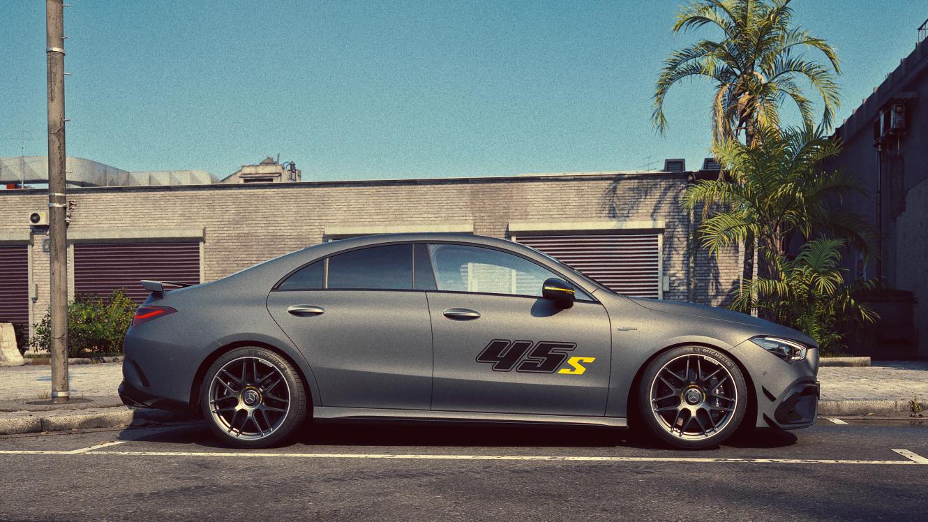 Seitenansicht der Mercedes-AMG CLA Coupé Sonderedition