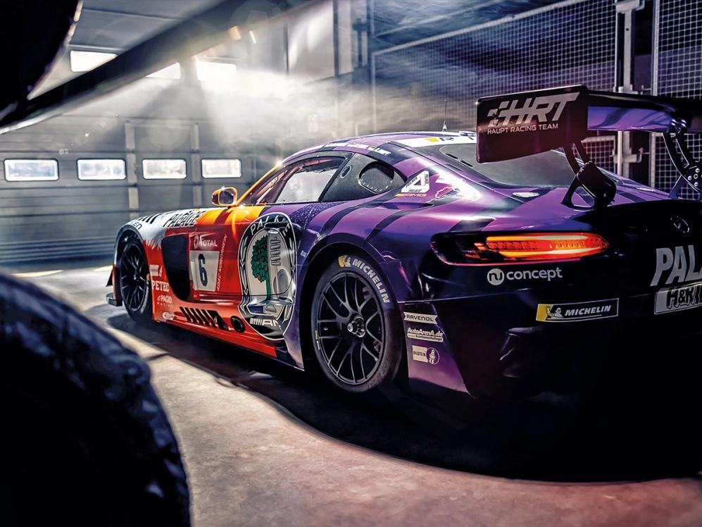 AMG Motorsport Fahrzeug, Ansicht von schräg hinten