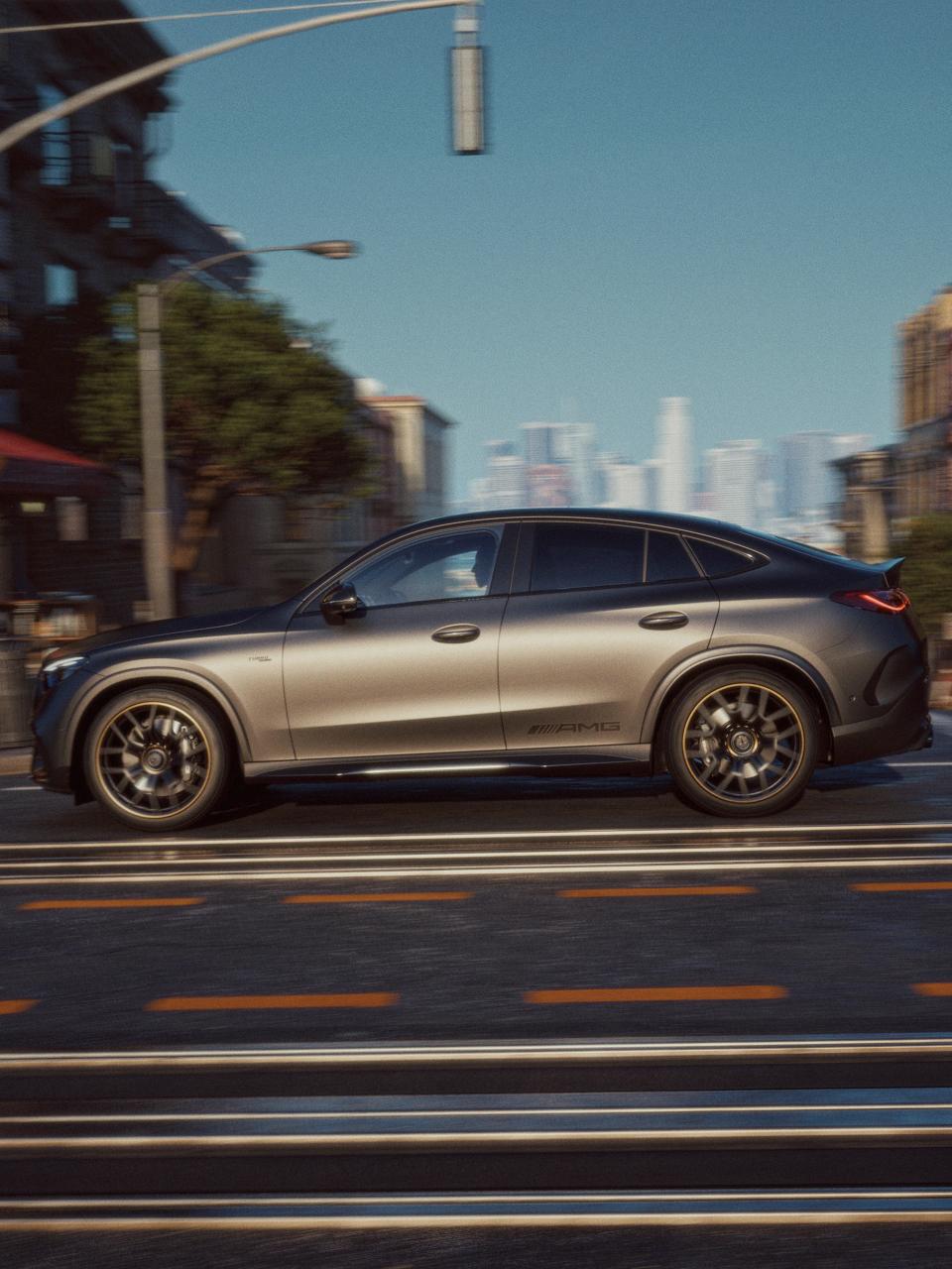 Seitenansicht des Mercedes-AMG GLC 53 4MATIC+ Coupé
