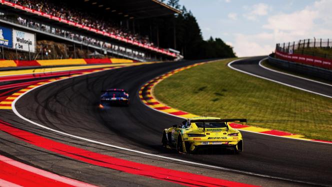 Mercedes-AMG GT racing car taking a bend at Spa