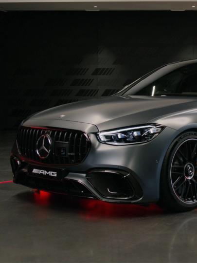 A Mercedes-AMG S 63 E PERFORMANCE in the Showroom