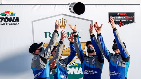 AMG GT drivers throw their trophy in the air