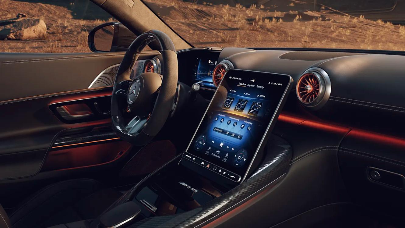 MBUX Multimediasystem des neuen Mercedes-AMG GT Coupé GT 55.